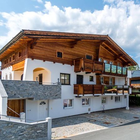 Apartment Near The Hahnenkamm Cable Car Kitzbuhel Exterior photo