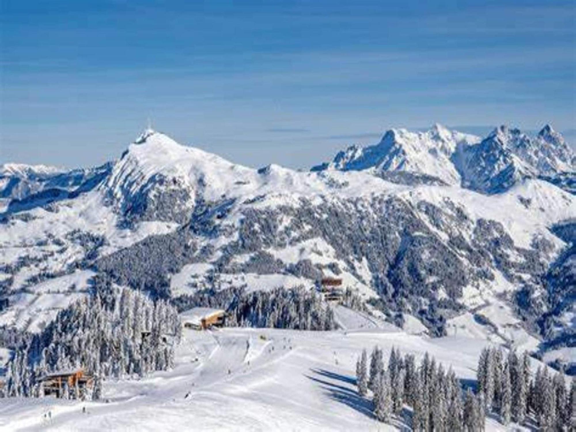 Apartment Near The Hahnenkamm Cable Car Kitzbuhel Exterior photo