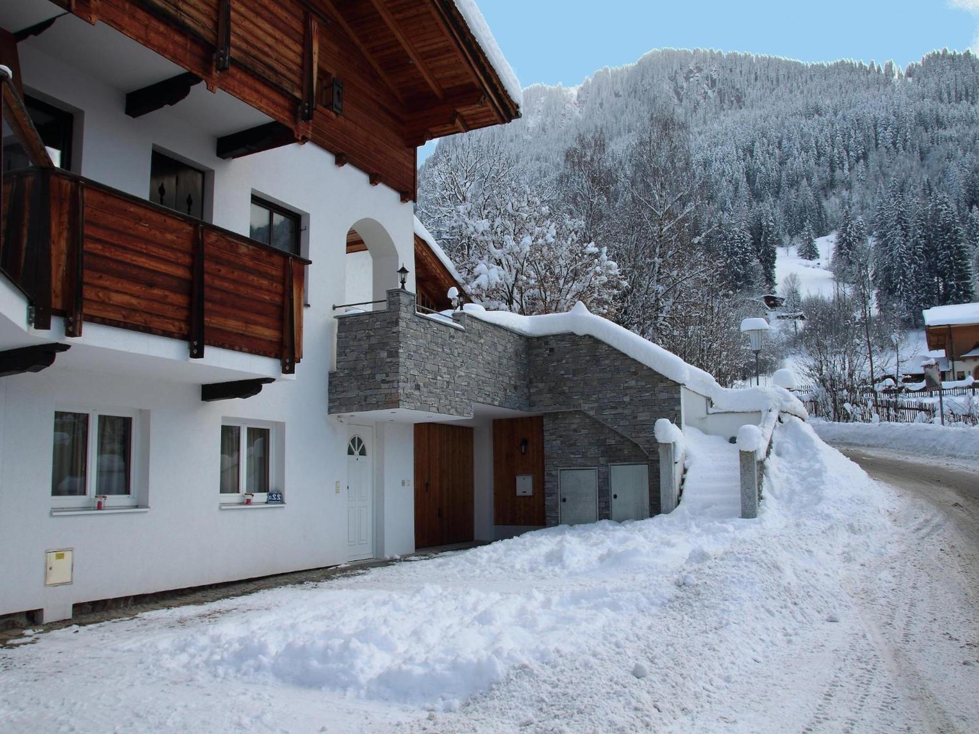 Apartment Near The Hahnenkamm Cable Car Kitzbuhel Exterior photo